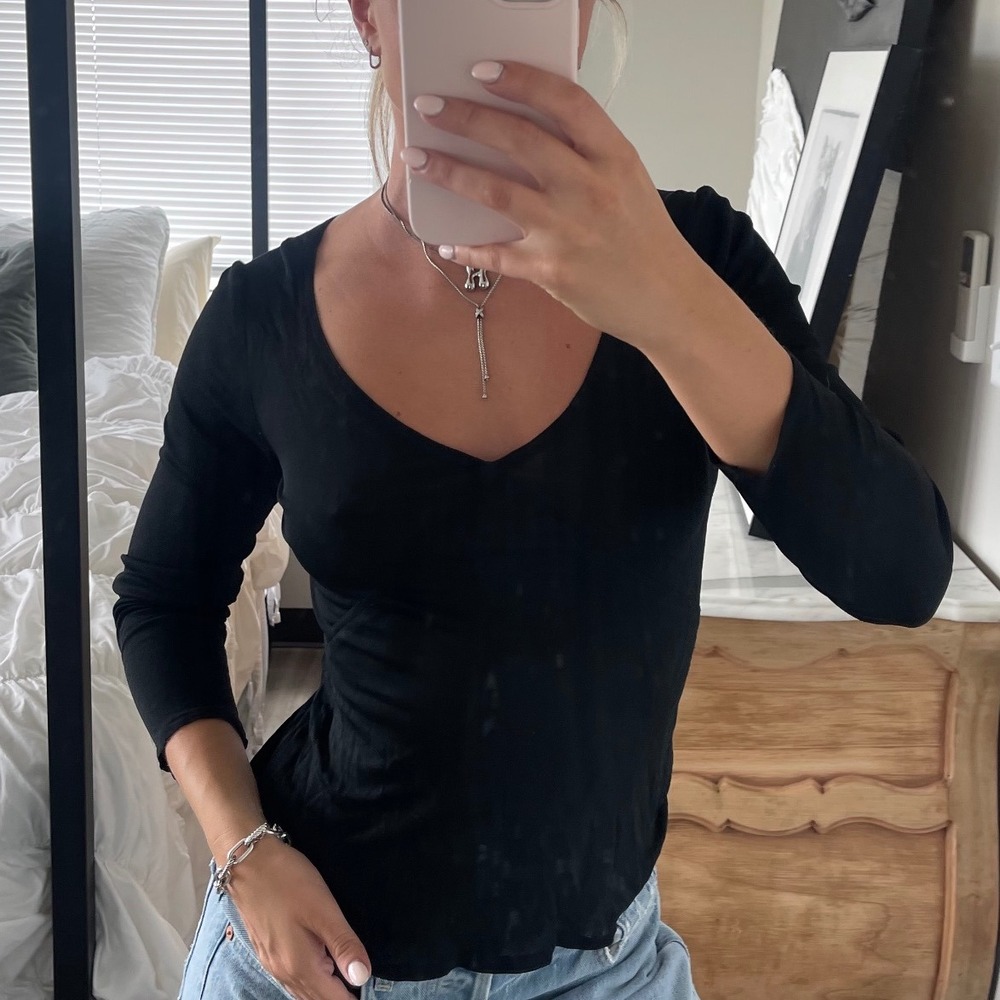 Vintage Y2K‎ DKNY Ruched Asymmetric Long Sleeve Tee